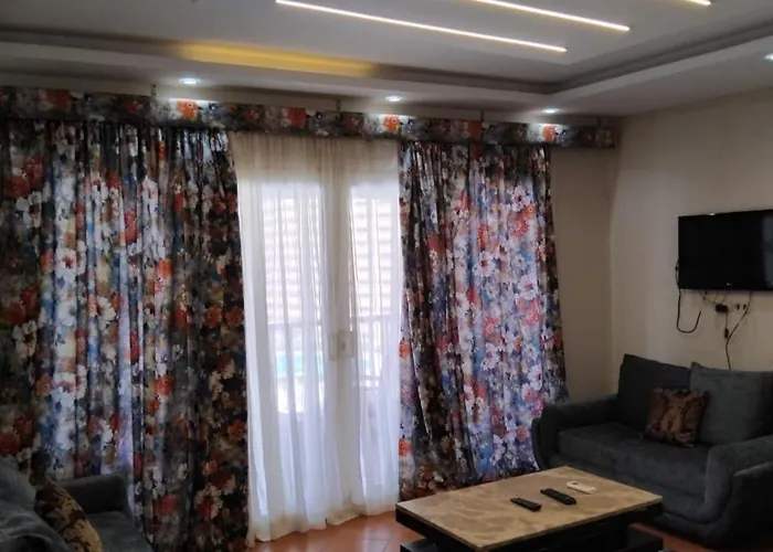 Aparthotel بورتو السخنة الاهرامات *